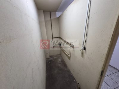 Barracão Comercial para Locação na Vila Guararapes – amplo espaço para o seu negócio!