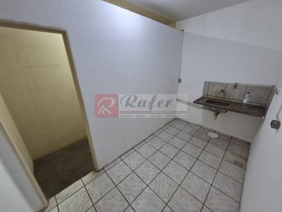 Barracão Comercial para Locação na Vila Guararapes – amplo espaço para o seu negócio!