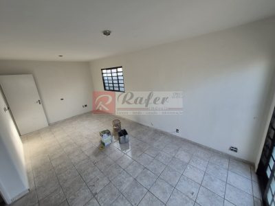 Casa para Aluguel no Centro – espaço, conforto e ambientes bem distribuídos!